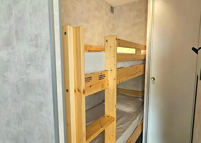 Location アパート